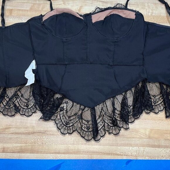 Sultry Satin & Lace Bustier Top – NWOT- Estimated Size S – MSRP $79 - Picture 11 of 14